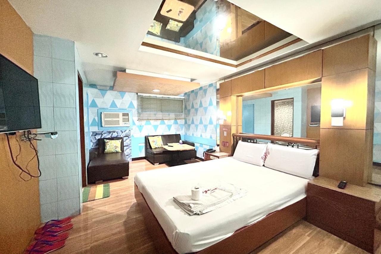Oyo 971 Liza Lodge Pasay Ngoại thất bức ảnh